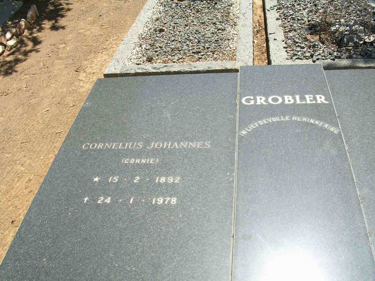 GROBLER Cornelius Johannes 1892-1978 &amp; Henrietta SLABBERT 1899-1977 _1
