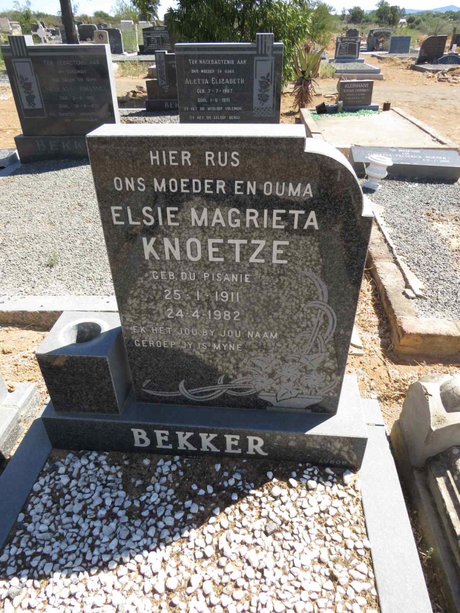 KNOETZE Elsie Magrieta voorheen BEKKER nee DU PISANIE 1911-1982