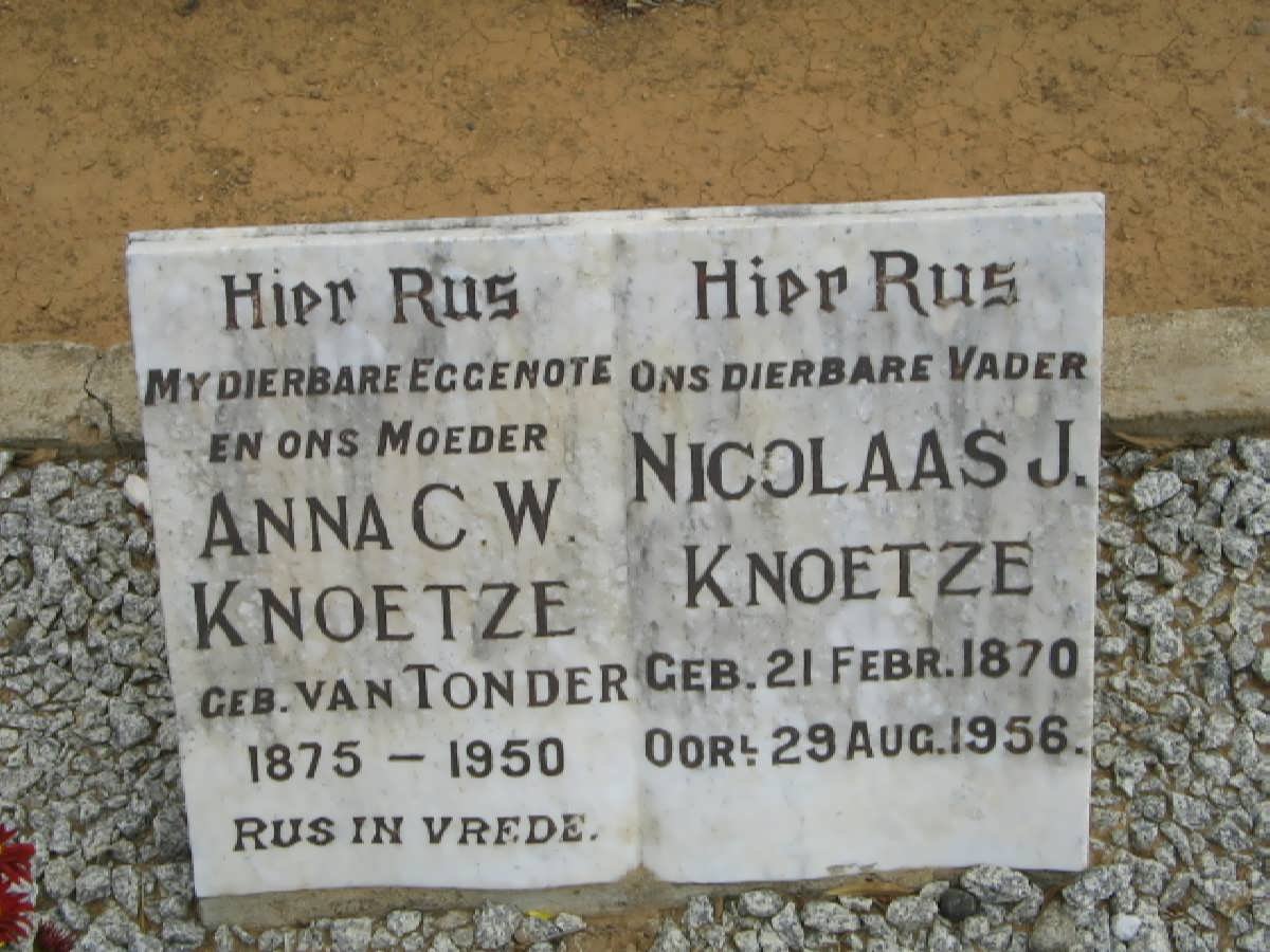 KNOETZE Nicolaas J. 1870-1956 &amp; Anna C.W. VAN TONDER 1875-1950