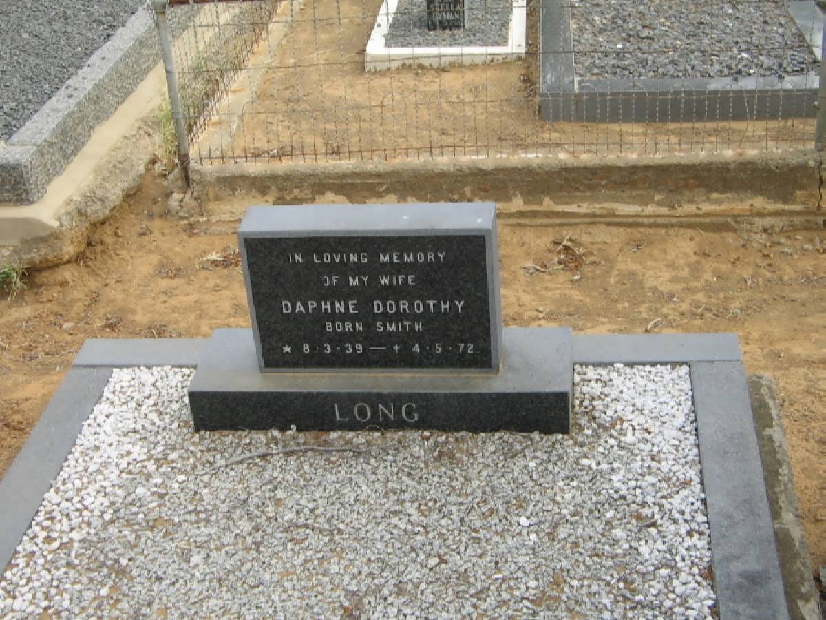 LONG Daphne Dorothy nee SMITH 1939-1972