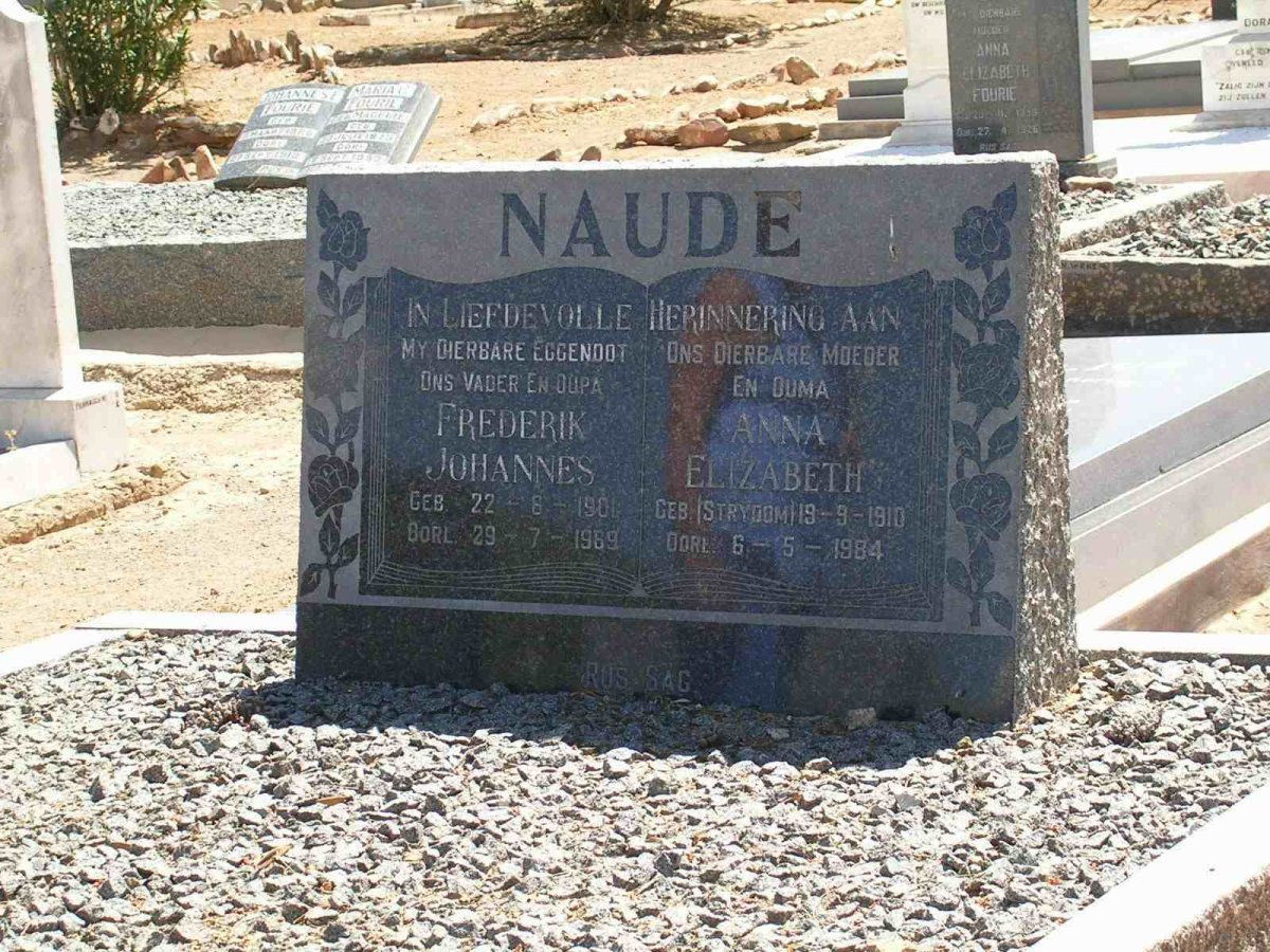 NAUDE Frederik Johannes 1901-1969 &amp; Anna Elizabeth STRYDOM 1910-1984