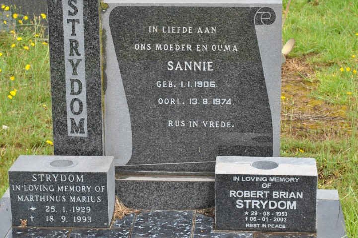 STRYDOM Sannie 1906-1974 :: STRYDOM Marthinus Marius 1929-1993 :: STRYDOM Robert Brian 1953-2003