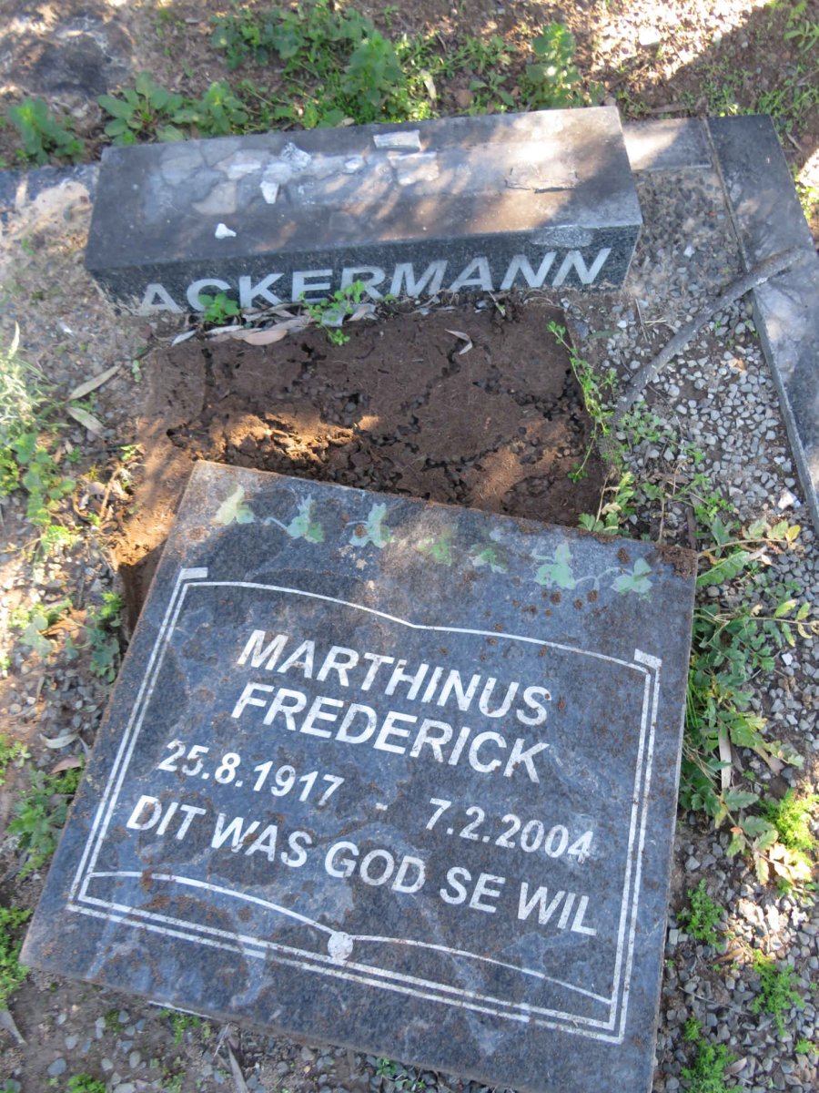 ACKERMANN Marthinus Frederick 1917-2004
