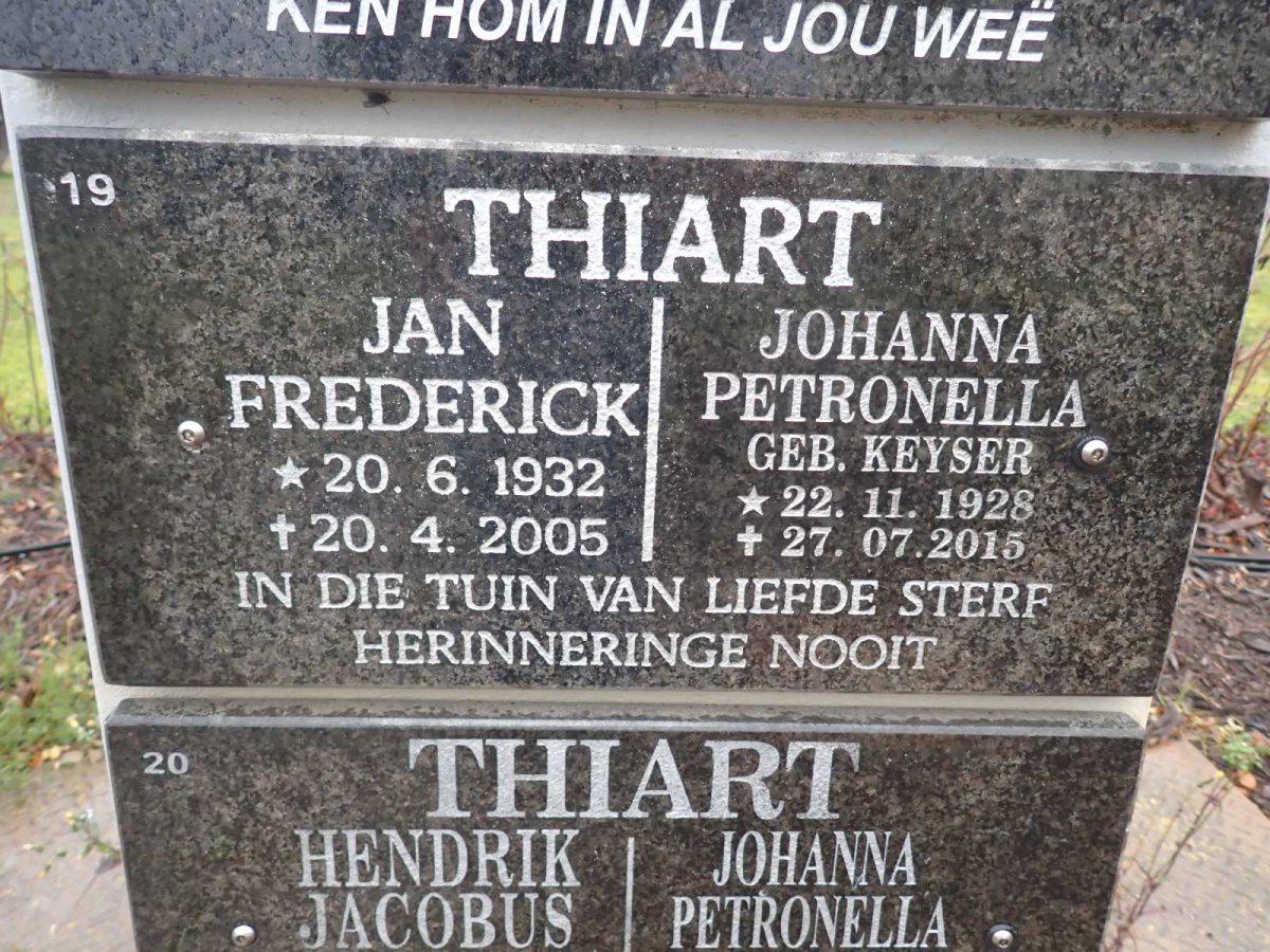 THIART Jan Frederick 1932-2005 & Johanna Petronella KEYSER 1928-2015