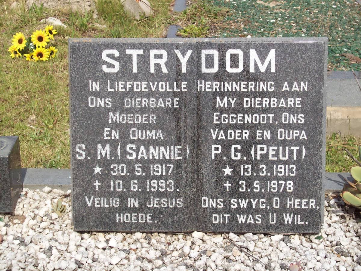 STRYDOM P.G. 1913-1978 &amp; S.M. 1917-1993