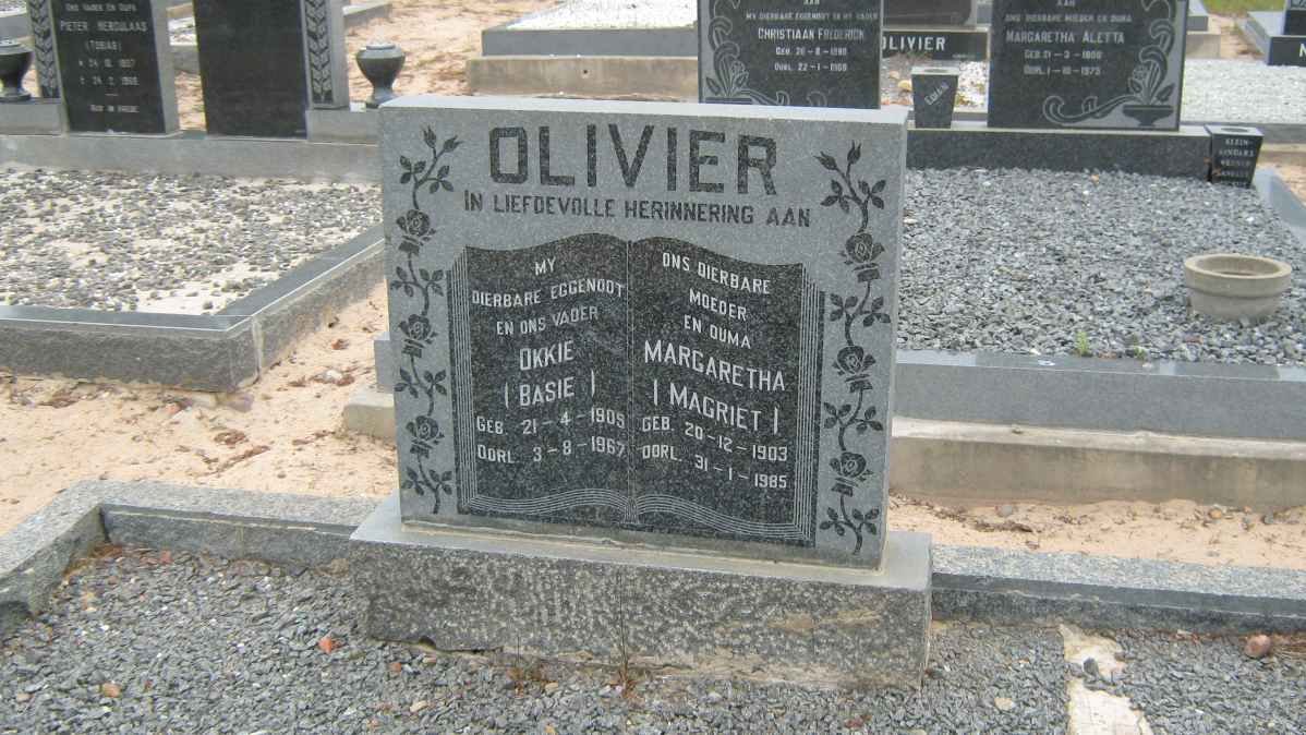 OLIVIER Okkie 1909-1967 &amp; Magaretha 1903-1985