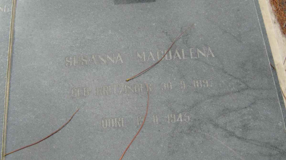 OLIVIER Susanna Magdalena nee KRITZINGER 1892-1945