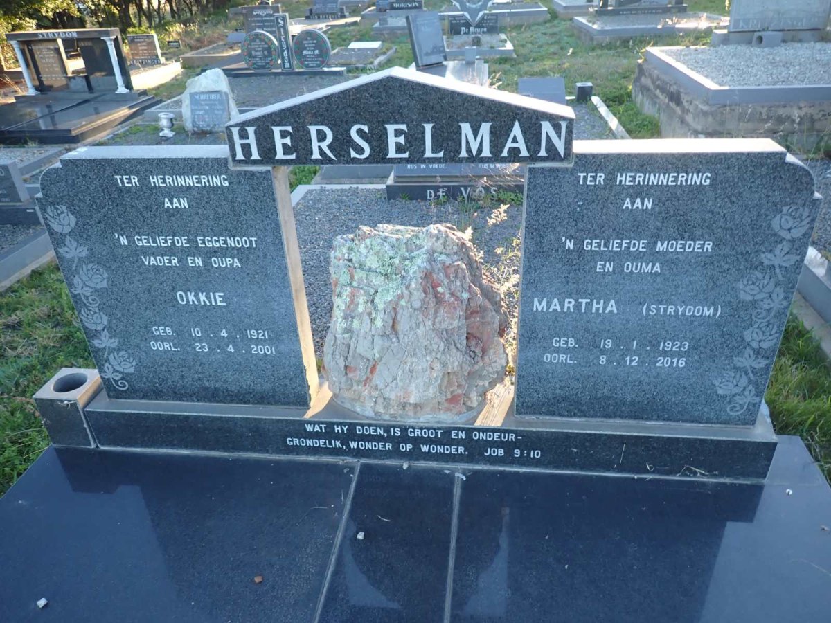HERSELMAN Okkie 1921-2001 & Martha STRYDOM 1923-2016