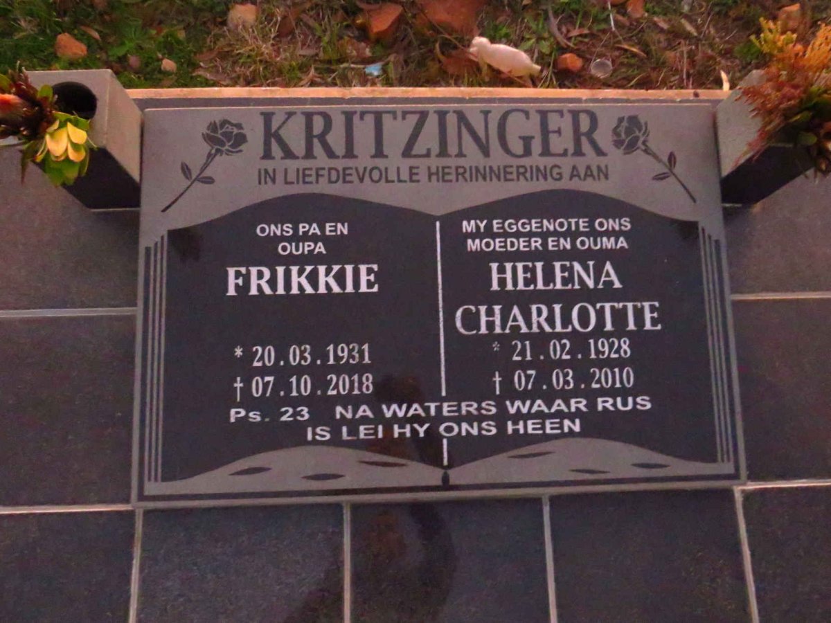 KRITZINGER Frikkie 1931-2018 & Helena Charlotte 1928-2010