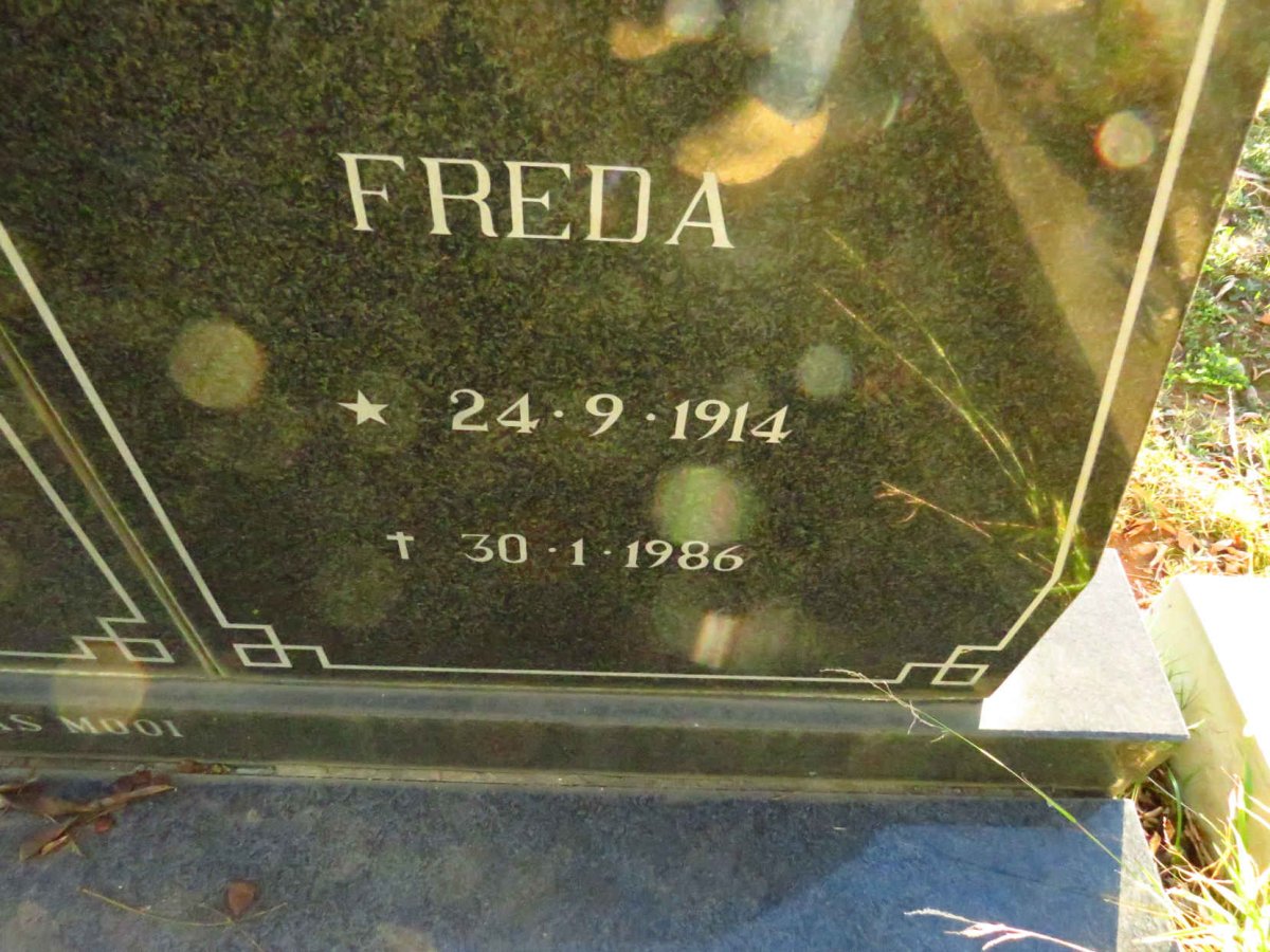 KRITZINGER Bokkie 1911-1981 & Freda 1914-1986 _3