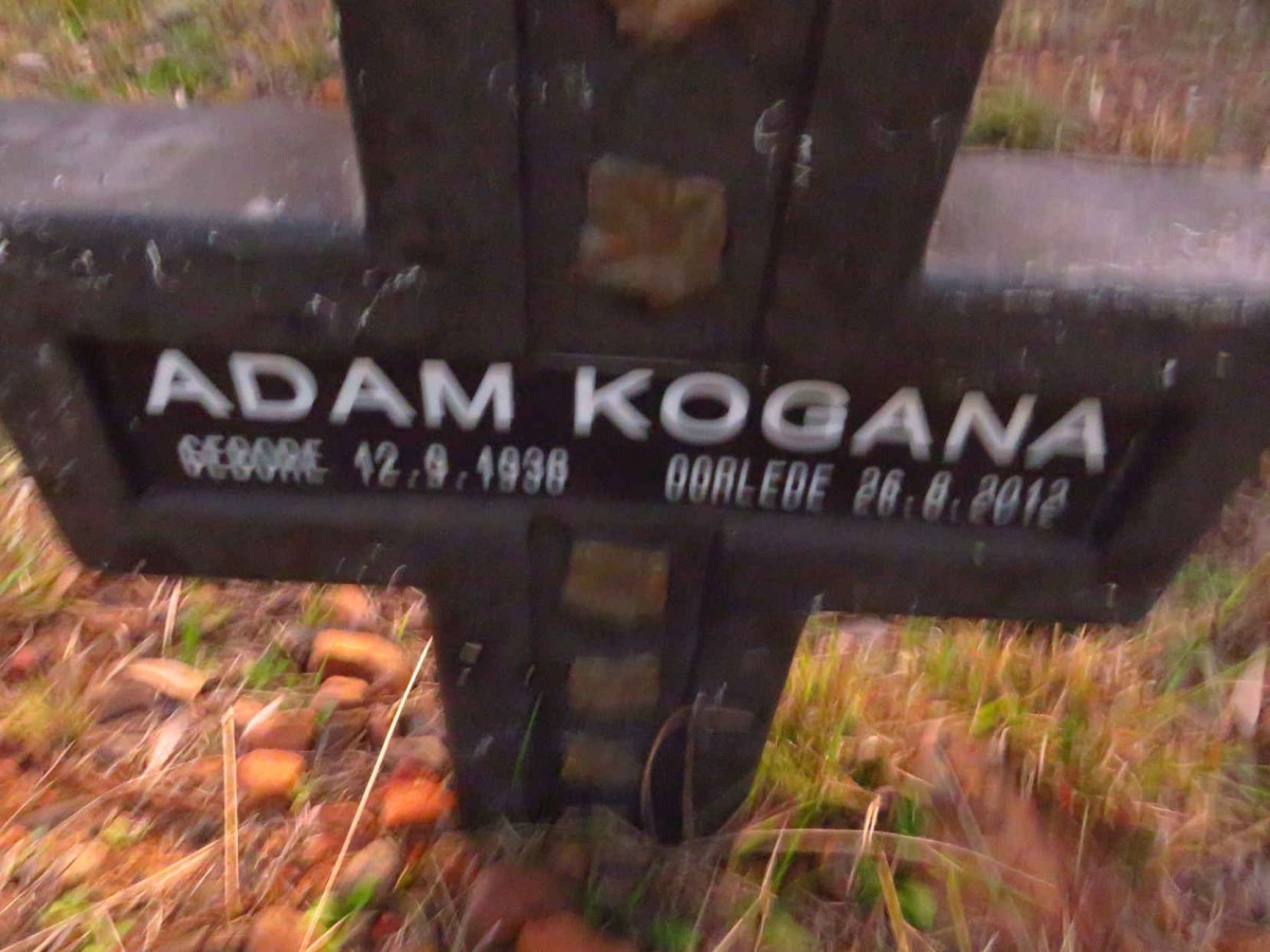 KOGANA Adam 1938-2012