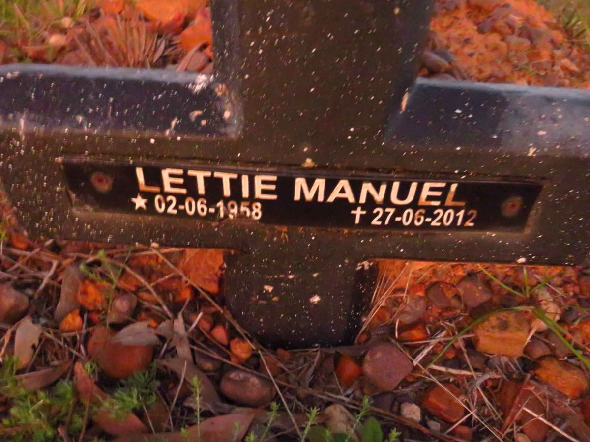 MANUEL Lettie 1958-2012