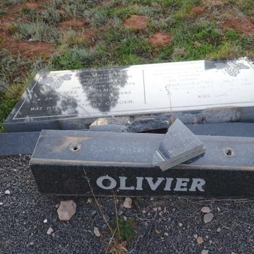 OLIVIER Wessel  Moolman 1918-1982 & Margaretha Aletta WASSERMAN 1919-1998_2
