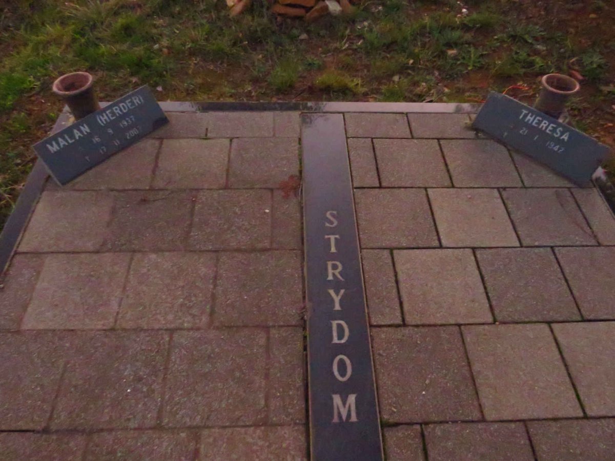 STRYDOM Malan 1937-2007 & Theresa 1942- _1