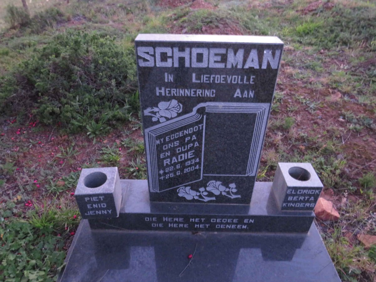SCHOEMAN Radie 1934-2002