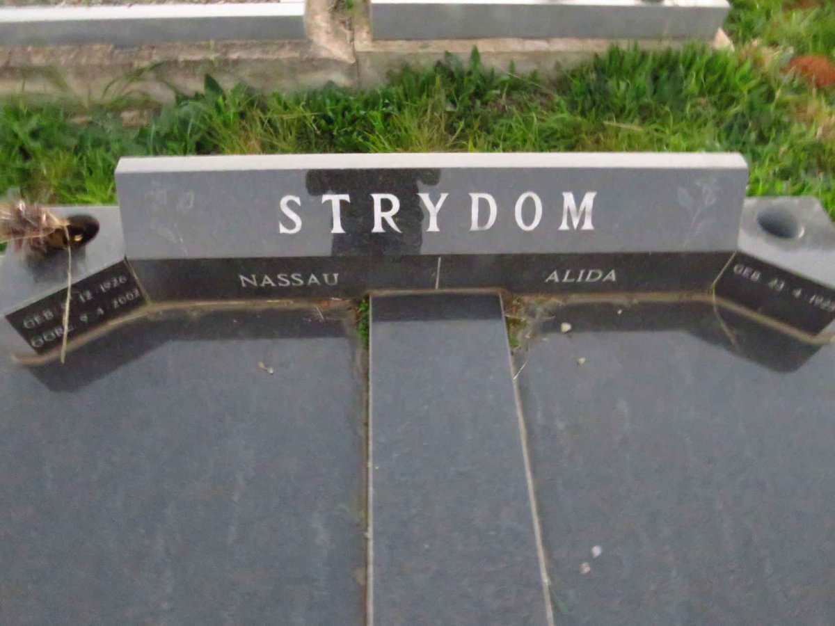 STRYDOM Nassau 1926-2002 & Alida 1925- _1