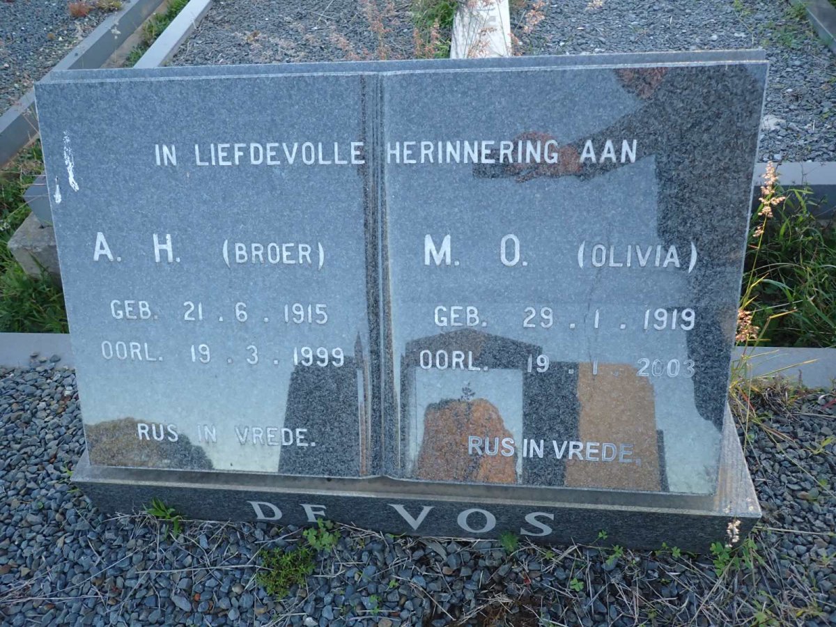 VOS A.H., de 1915-1999 & M.O. 1919-2003