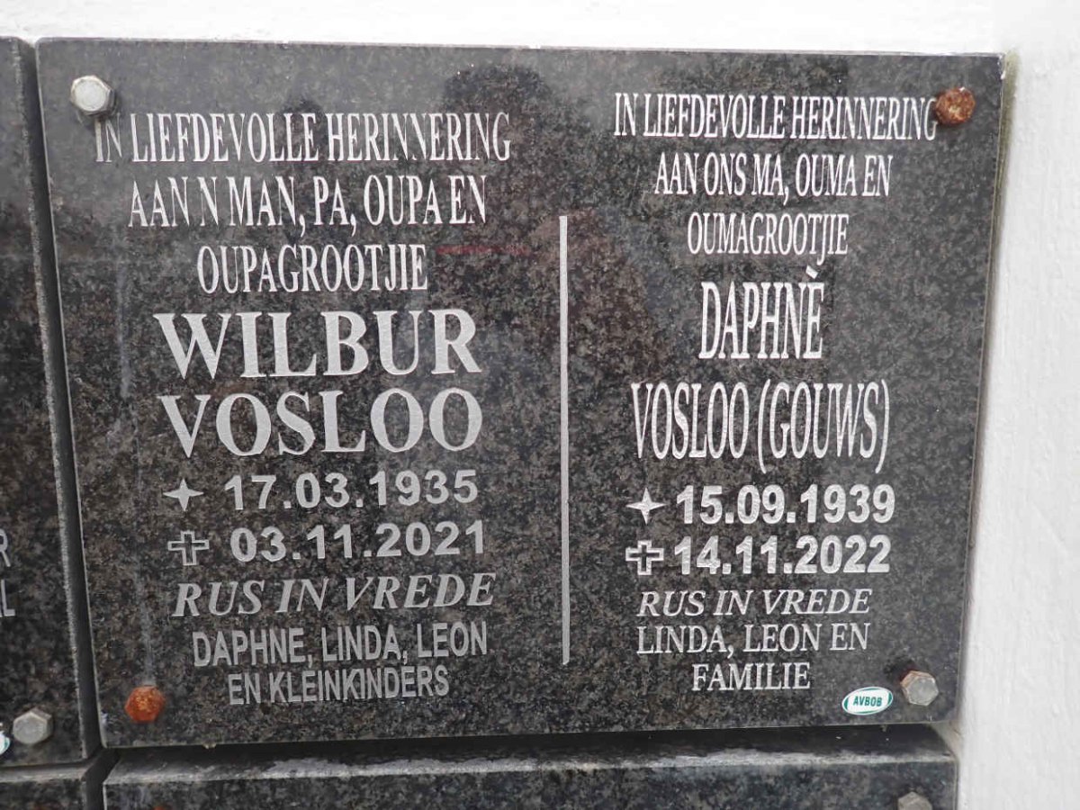 VOSLOO Wilbur 1935-2021 &amp; Daphné GOUWS 1939-2022
