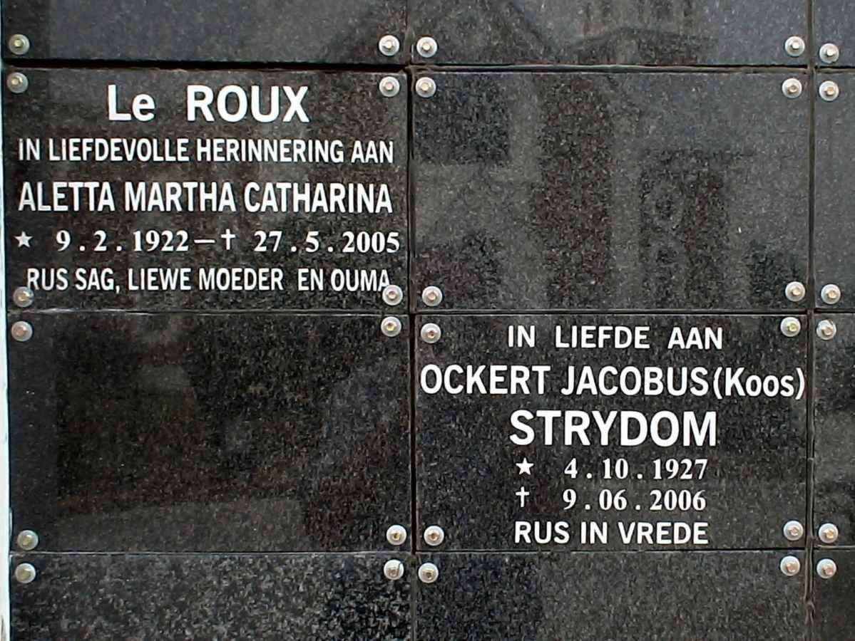 ROUX Aletta Martha Catharina, le 1922-2005 :: STRYDOM Ockert Jacobus 1927-2006