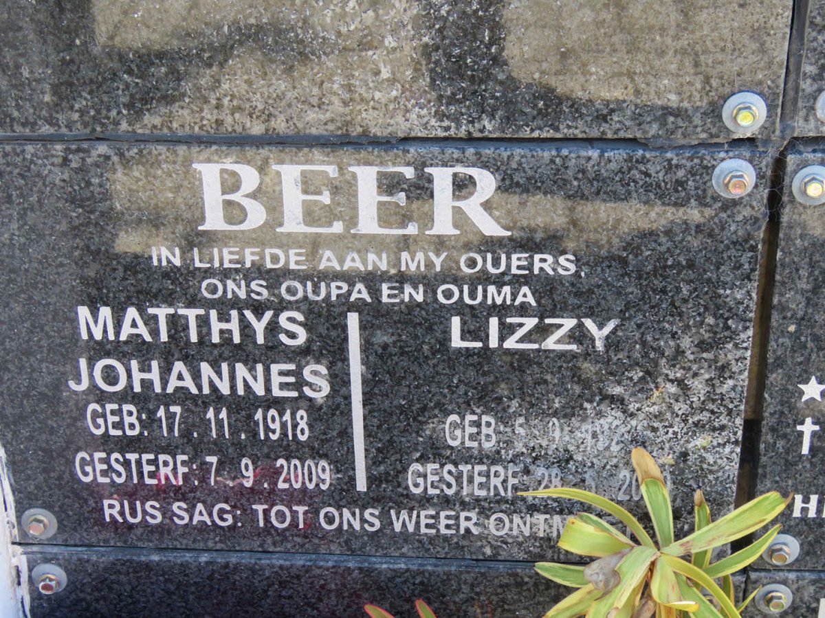 BEER Matthys Johannes 1918-2009 &amp; Lizzy