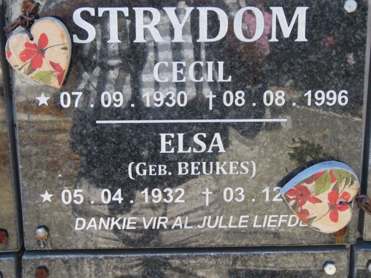 STRYDOM Cecil 1930-1996 &amp; Elsa BEUKES 1932-2017