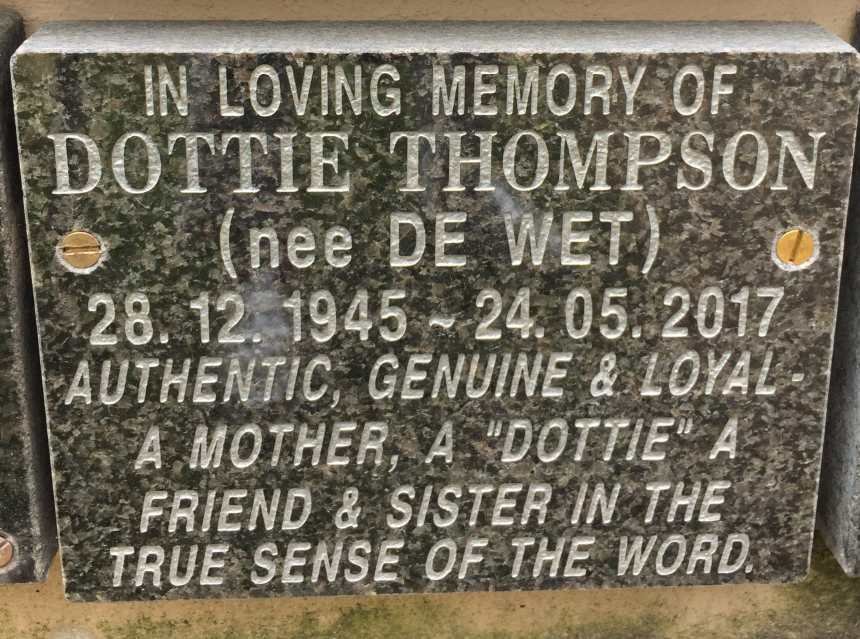 THOMPSON Dottie nee DE WET 1945-2017