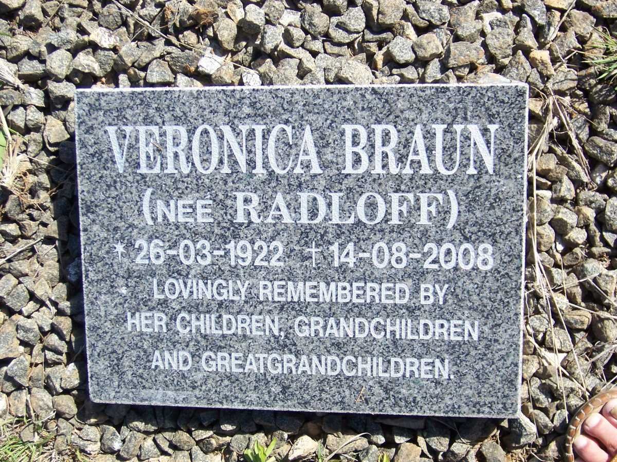 BRAUN Veronica nee RADLOFF 1922-2008