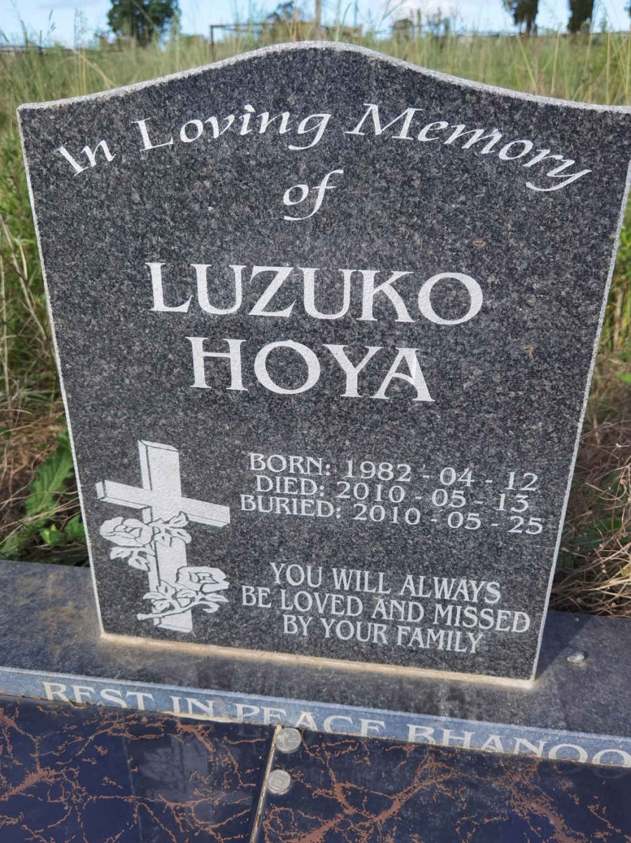 HOYA Luzuko 1982-2010