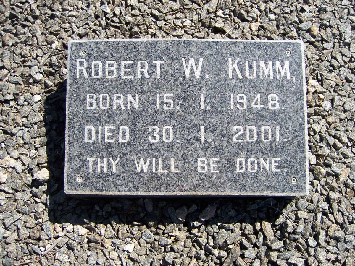 KUMM Robert W. 1948-2001