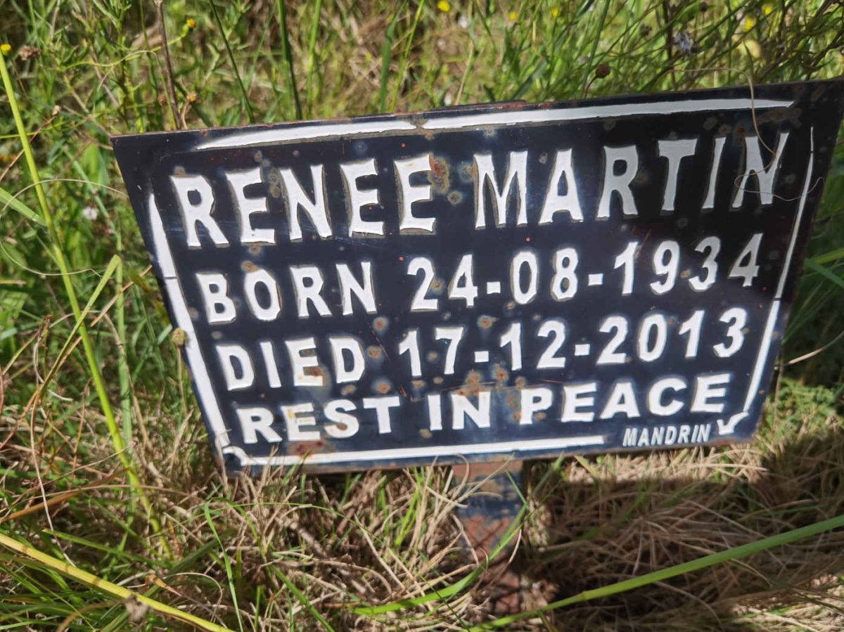 MARTIN Renee 1934-2013