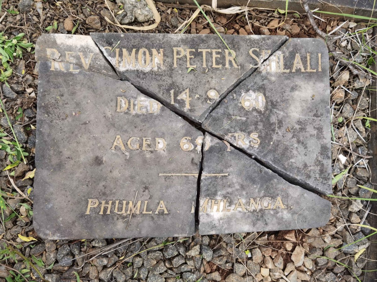 SIHLALI Simon Peter -1960