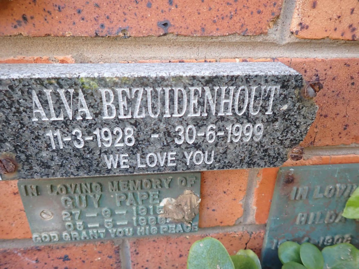 BEZUIDENHOUT Alva 1928-1999