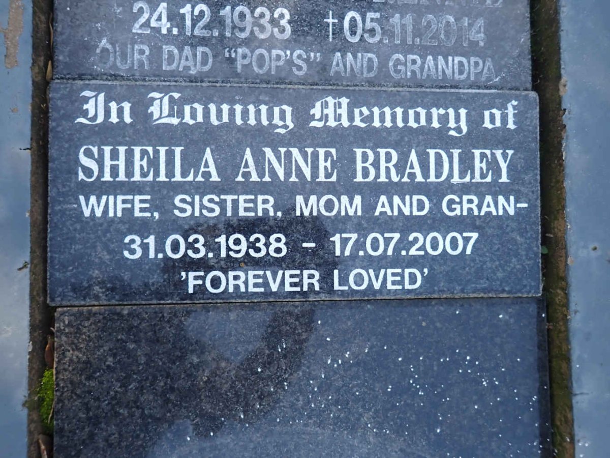 BRADLEY Sheila Anne 1938-2007