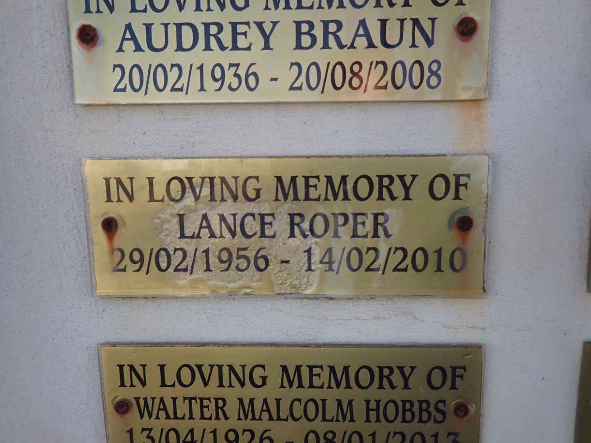 ROPER Lance 1956-2010