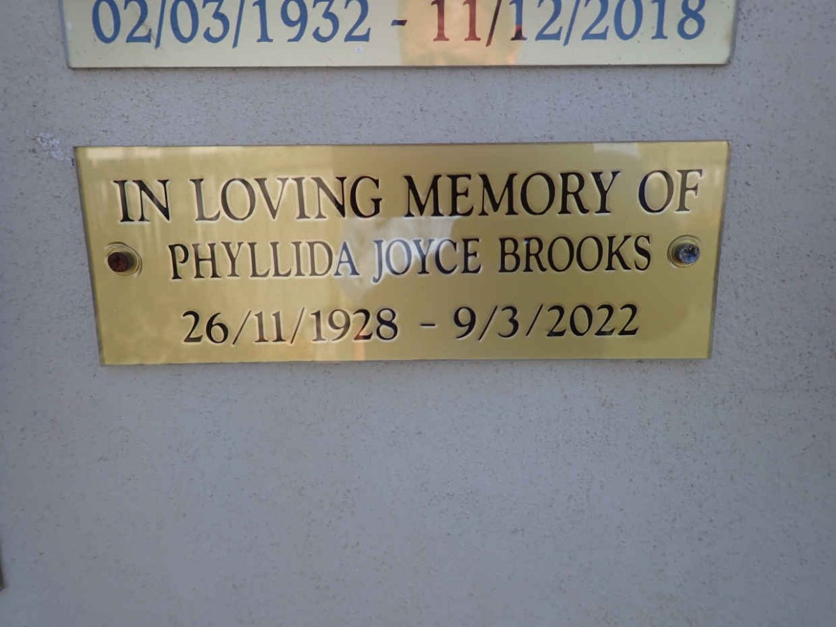 BROOKS Phyllida Joyce 1928-2022