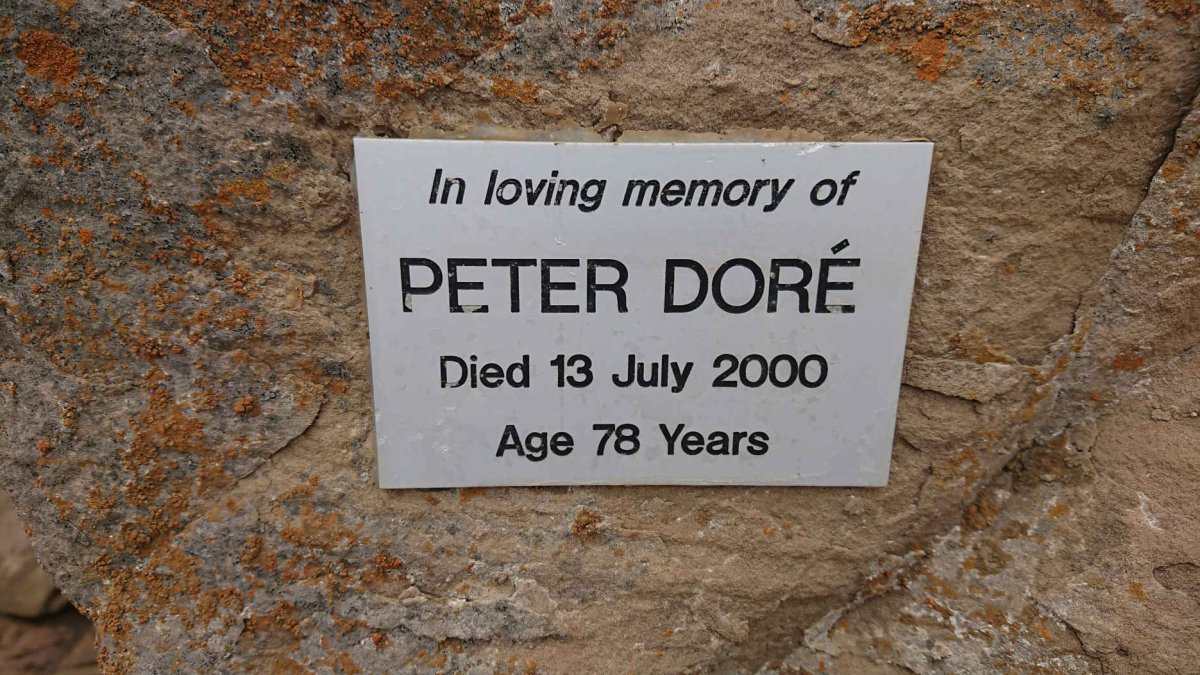 DORÉ Peter -2000