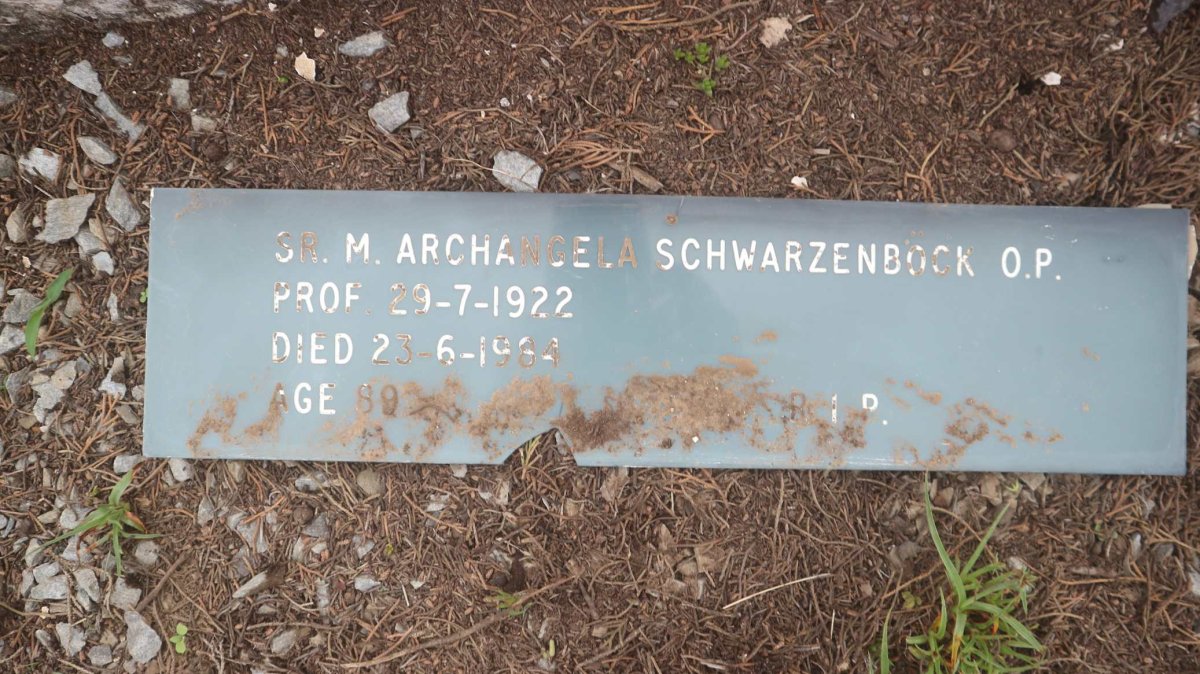 SCHWARZENBÖCK Archangela -1984