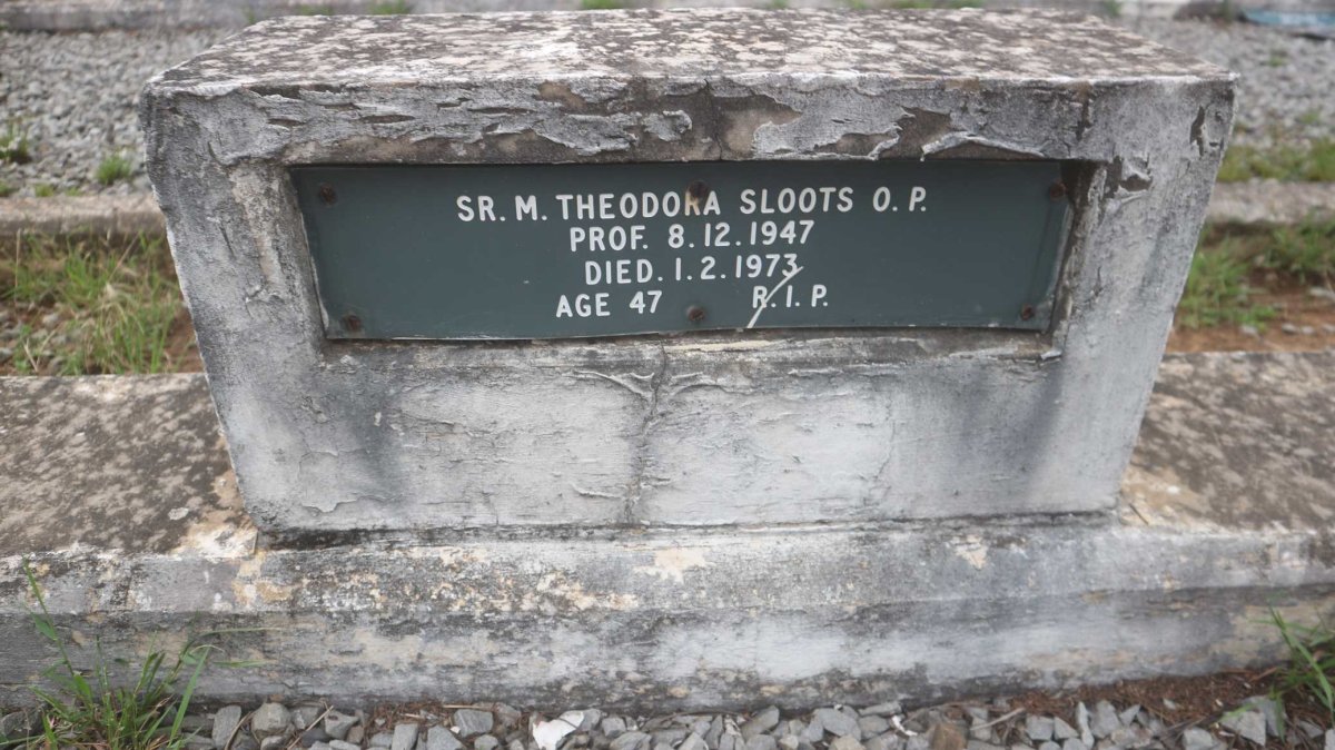 SLOOTS Theodora -1973