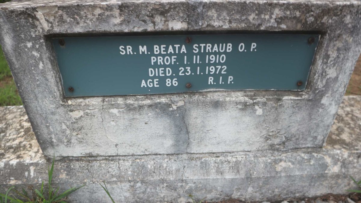STRAUB Beata -1972
