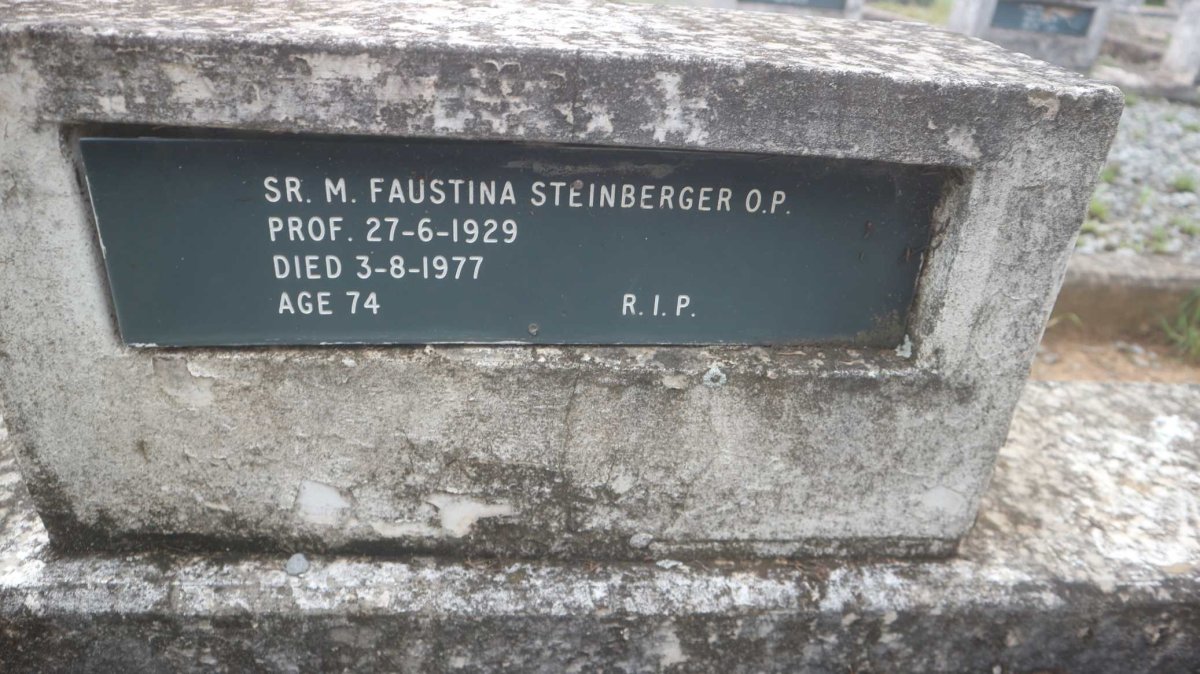 STEINBERGER Faustina -1977