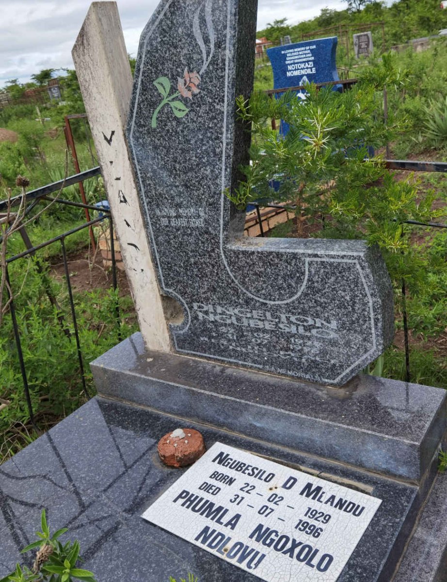 MLANDU Ngubesilo Dingelton 1929-1996