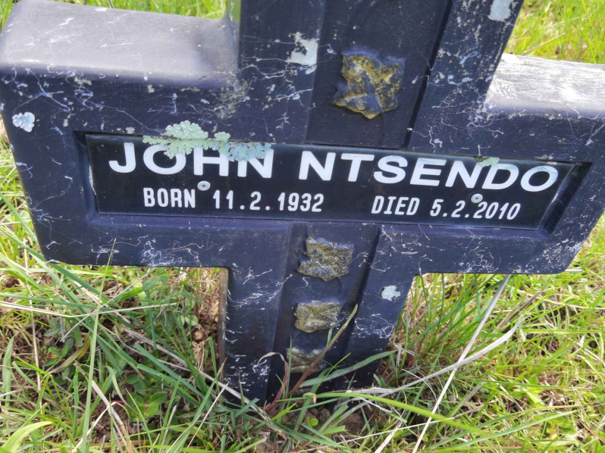 NISENDO John 1932-2010