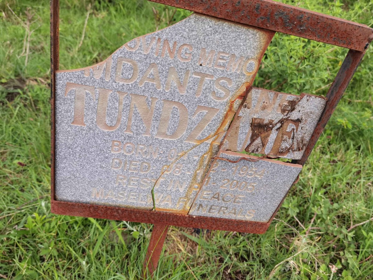 TUNDZANE Mdantsane 1954-2005