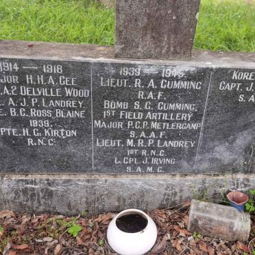 10. War Memorial: 1914-1918 /1939-1945/ Korean War