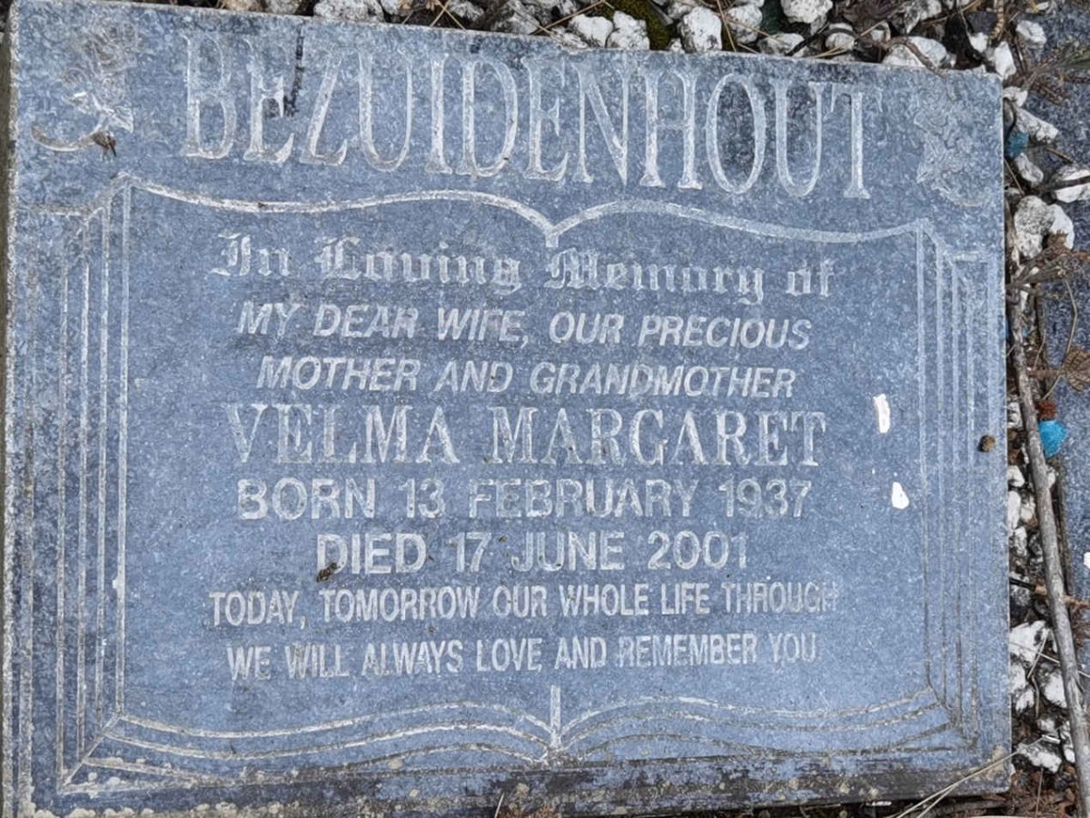 BEZUIDENHOUT Velma Margaret 1937-2001