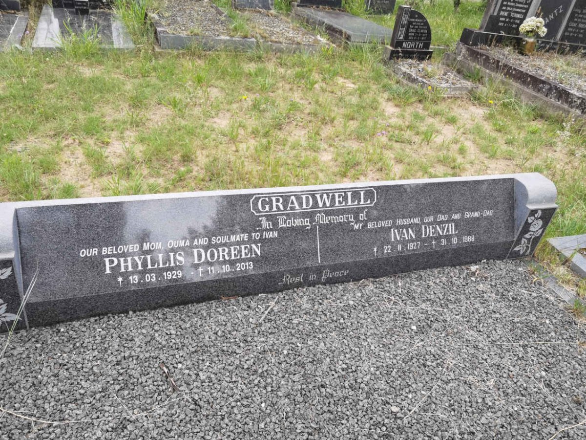 GRADWELL Ivan Denzil 1927-1988 &amp; Phyllis Doreen 1929-2013