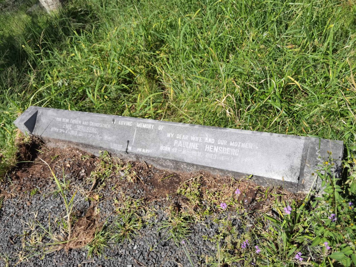 HENSBERG Emil 1897-1975 &amp; Pauline 1901-1964