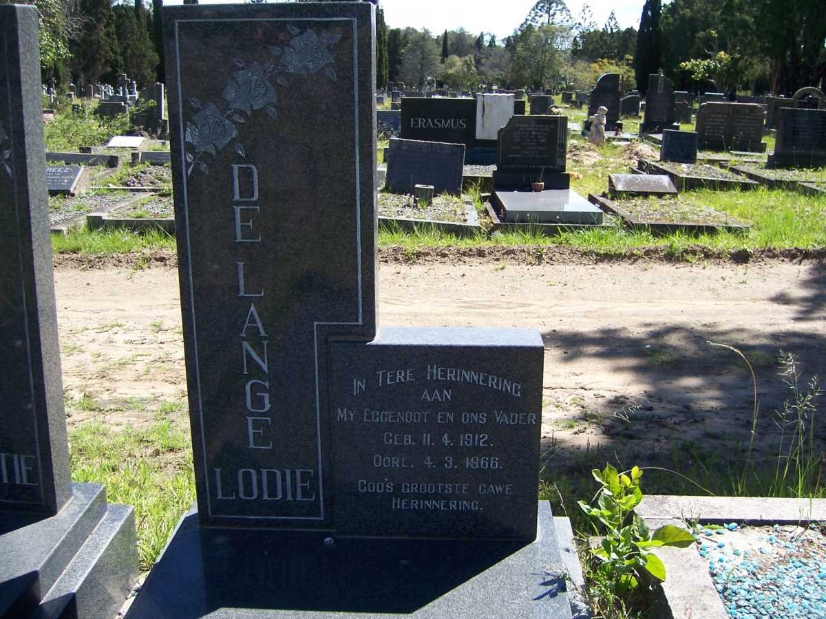 LANGE Lodie, de 1912-1966 &amp; Bettie 1914-1984