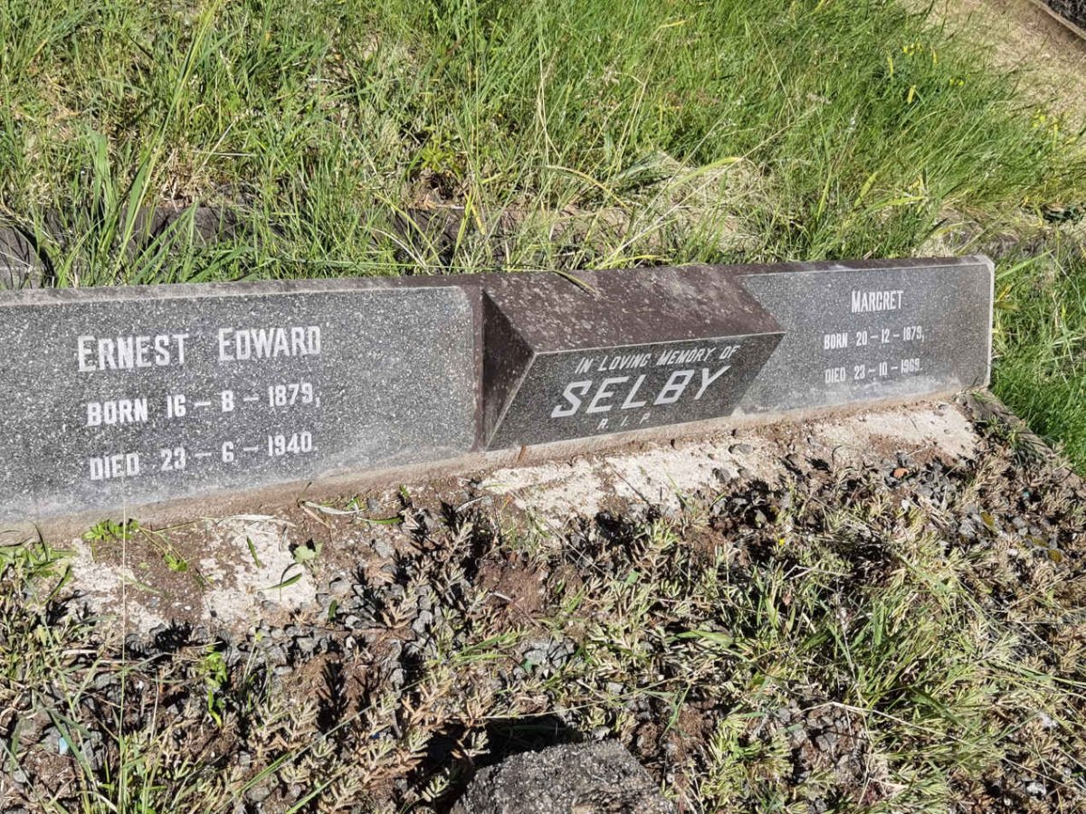 SELBY Ernest Edward 1879-1940 & Margaret 1879-1969 _1