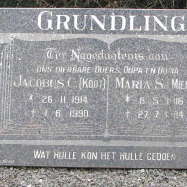 GRUNDLING Jacobus C. 1914-1990 &amp; Maria S. 1916-1994